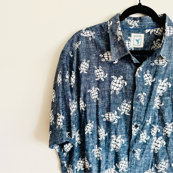 ★ Natural Blue by Visitor Turtle Casual Button Down - Printed ★ - Picture 5 of 17